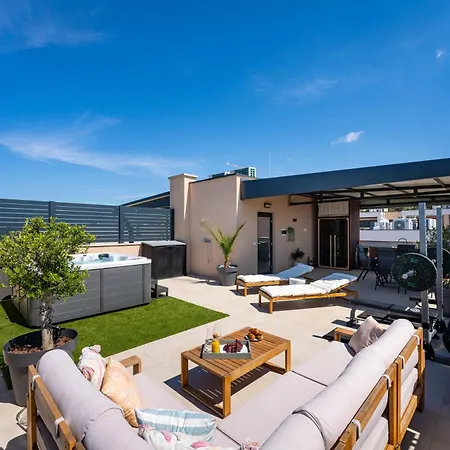 Sky Lounge & - Rooftop Wellness & Gym * 자다르